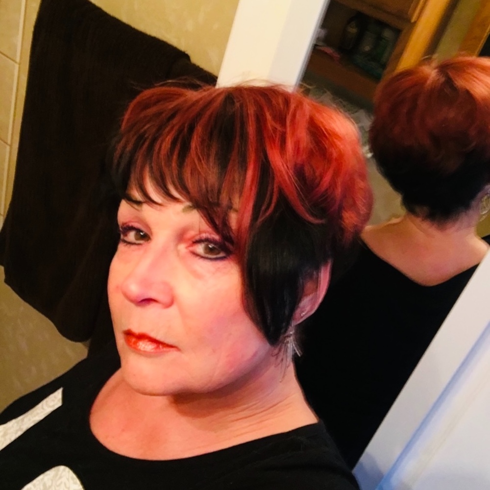 Meet your Posher, Marika